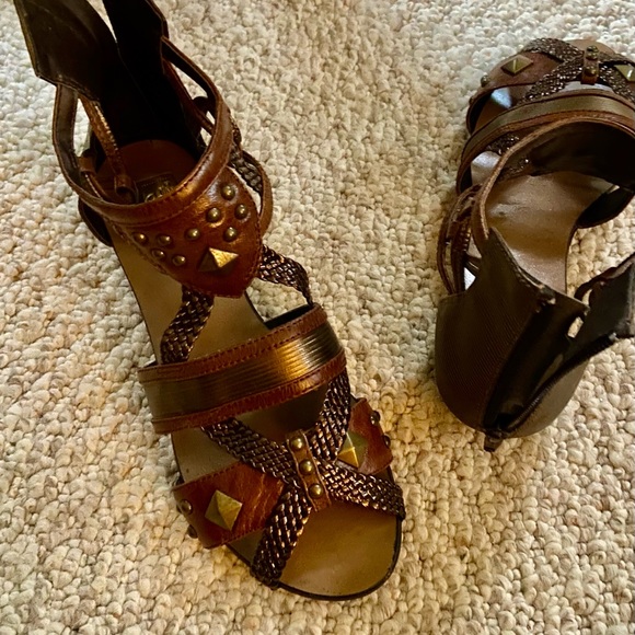 SOLD!!! Lot of 2: Naughty Monkey and Top Moda sandals - Picture 2 of 7
